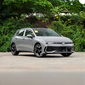 2025 pour <span class=keywords><strong>Golf</strong></span> 300TSI <span class=keywords><strong>R</strong></span>-<span class=keywords><strong>Line</strong></span> Facelift Hatchback 1.5T Turbo |   Boîte de vitesses <span class=keywords><strong>DSG</strong></span> <span class=keywords><strong>7</strong></span> rapports, pneus R17, conduite à gauche, Euro VI, essence, neuf - Product Image 2