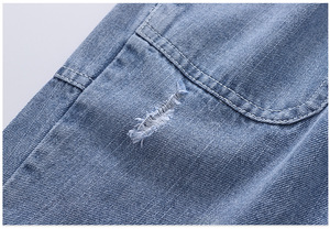 Conjunto de Ropa para Niños a la Moda, Estilo Moderno, Pantalones de Mezclilla Azules con Camisa a Rayas - Product Image 6