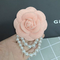 Bros Bunga Gaya Korea Vintage Eksklusif Bros Kamelia Hitam dan Putih dengan Hiasan Mutiara Dapat Digunakan Sebagai Gelang.