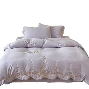 Parure de lit en molleton floral Duoximeimiankang 4 pièces, draps et housses de couette brodés pour usage domestique - Product Image 2