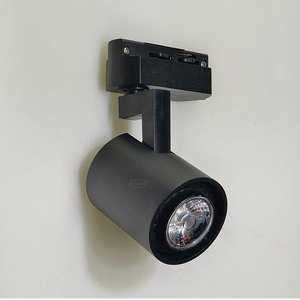 LEDEAST TG050-3L Carcasa Moderna Negra/Blanca para Lámpara de Riel <span class=keywords><strong>GU10</strong></span>, Soporte Vacío para <span class=keywords><strong>Bombilla</strong></span> MR16 <span class=keywords><strong>GU10</strong></span> (<span class=keywords><strong>Bombilla</strong></span> No Incluida), <span class=keywords><strong>Adaptador</strong></span> de 2/3 Cables - Product Image 3