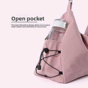 Bolsa de Viagem Esportiva Impermeável com Grande Capacidade e Separação Úmido/Seco, Personalização de Logo, Bolsa de Treinamento ao Ar Livre - Product Image 3