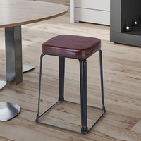 Chaise empilable sans bras peu encombrante facile à ranger pour la maison ou l'appartement