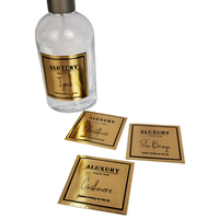 Étiquettes personnalisées en aluminium gaufré 3D pour flacons de parfum, écologiques et de haute qualité.