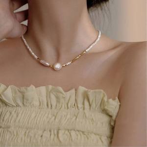 Collar de Perlas Barrocas Naturales para Mujer, Diseño Retro de Lujo Ligero, Exquisito y de Nicho, Edición Coreana con Cadena para Clavícula - Product Image 3