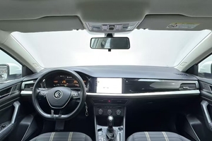 Lavida d'occasion modèle 2022 280TSI DSG Comfort Edition LHD Euro VI 150-200 ch Turbo, berline familiale compacte à faible consommation de carburant - Product Image 5