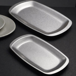 <span class=keywords><strong>Assiette</strong></span> rectangulaire en acier inoxydable chaude finition mate vintage Style industriel Rectangle <span class=keywords><strong>assiette</strong></span> à dîner plateau pour thé <span class=keywords><strong>Dessert</strong></span> - Product Image 1