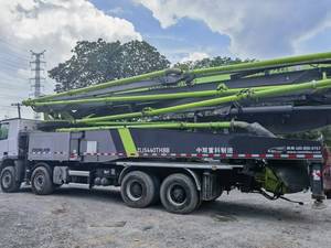 Bomba de Concreto Montada en Camión con Motor Diésel Zoomlion 2020 Usada, Alcance de 56 m, Productividad de 20 m/h, Incluye Motor, Superventas - Product Image 4