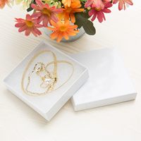Boîte à bijoux rigide blanche en carton, boîte cadeau personnalisée avec logo, emballage carré pour montre, lunettes