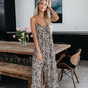 <span class=keywords><strong>Tuta</strong></span> a gamba larga <span class=keywords><strong>con</strong></span> bretelle da donna di nuovo stile all'ingrosso della fabbrica pantaloni lunghi larghi estivi larghi casuali di grandi dimensioni - Product Image 5