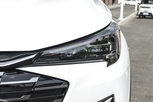 Venta al por Mayor de Autos Nuevos Changan X5 Plus Edición Manual, SUV a Gasolina, Interior Confortable, Volante a la Izquierda, Uso Familiar - Product Image 5