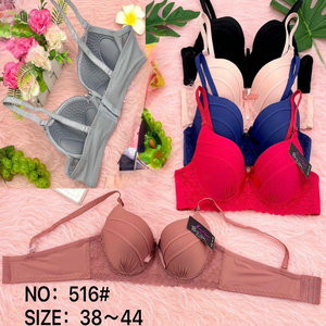 1.35 Dollar modèle FXC048 soutiens-<span class=keywords><strong>gorge</strong></span> taille 38-44 Styles aléatoires bonne qualité Sexy femme <span class=keywords><strong>soutien</strong></span>-<span class=keywords><strong>gorge</strong></span> pour adolescentes avec coussinets en mousse à armatures - Product Image 1