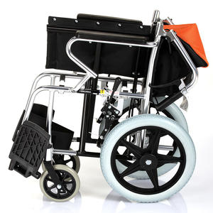 รถเข็นวีลแชร์แบบแมนนวล Yuwell H056C ทำจากอลูมิเนียม น้ำหนักเบา พับได้ พร้อมเบรกมือคู่ สำหรับผู้สูงอายุและผู้พิการ - Product Image 4