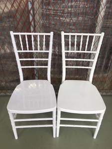 Sedia Chiavari in Resina Acrilica Dorata per Noleggio all'Ingrosso, Economica, per Hotel, Banchetti e Matrimoni - Product Image 5