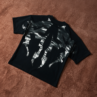 Kaos Pria Hip Hop Streetwear Hitam Lengan Pendek dengan Cetakan Slogan Reaper di Kedua Sisi, Grafik Duri Mengkilap di Belakang, Model Oversized