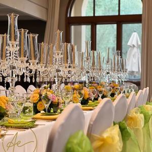 Candélabre de luxe LANJO de haute qualité à 5 bras en cristal transparent avec abat-jour en verre et cristaux suspendus pour centres de table de mariage - Product Image 6