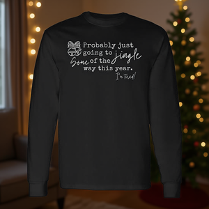 Probablemente solo me voy a cantar una canción navideña con esta camiseta de manga larga. - Product Image 3