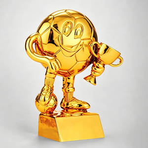 Résine personnalisée pour trophée de football plaqué or, sculptée à la main, durable, pour les meilleurs récompenses de football, cadeaux personnalisés - Product Image 1
