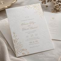 Invitation de mariage de luxe en relief, cadre floral délicat avec inscription dorée sur carton texturé de qualité supérieure