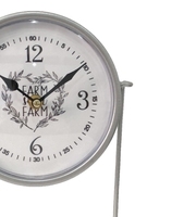 Horloge de table en métal style ferme, silencieuse, sans tic-tac, avec support en fer, alimentée par piles, horloge de table décorative