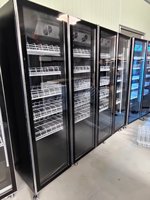 Réfrigérateur de présentation de boissons à porte vitrée pour supermarché avec refroidissement par air