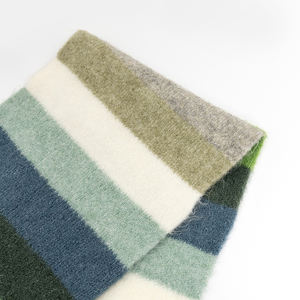 وشاح نسائي سميك مقاوم للرياح ودافئ، تصميم كلاسيكي منسوج بنمط مربعات، شال شتوي بألوان قوس قزح - Product Image 5