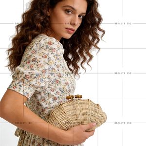 กระเป๋าคลัทช์หวายรูปเปลือกหอยถักมือสำหรับผู้หญิง กระเป๋าคลัทช์สไตล์โบฮีเมียน กระเป๋าถือสำหรับเดินทางไปเที่ยวทะเลช่วงฤดูร้อน - Product Image 5