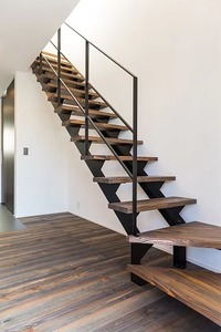 Nouvelle conception 2026 : <span class=keywords><strong>Escalier</strong></span> <span class=keywords><strong>droit</strong></span> en structure acier avec <span class=keywords><strong>marches</strong></span> en bois – Luxe moderne, Vente chaude, Fabrication directe OEM/ODM - Product Image 4