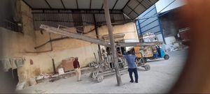 Convoyeur de chargement de caisses avec couvercle en fibre, convoyeur à bande automatique pour le chargement de cartons, système de protection contre les intempéries - Product Image 2