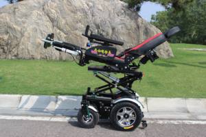 Silla de ruedas eléctrica frenos electromagnéticos elevadores de sillas de ruedas levantados eléctricamente tumbados y levantados glúteos 0-8 km/h - Product Image 2