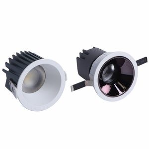 Plafonnier LED rond étanche COB IP65 pour cuisine et salle de bain - Product Image 1