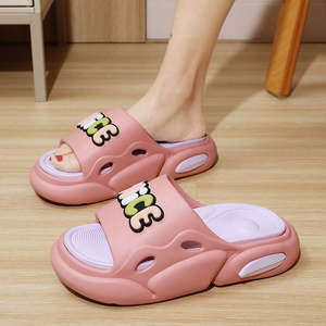 Pantoufles de plage avec logo personnalisé pour femmes et <span class=keywords><strong>hommes</strong></span> Sandales d'été avec semelle à deux couches en EVA imperméable et durable - Product Image 1