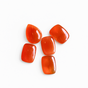 Pierres précieuses en cabochon de cornaline de formes variées - Beauté captivante et énergie apaisante - Lot de 5 unités - Product Image 2