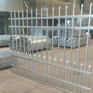 Clôture de jardin en <span class=keywords><strong>fer</strong></span> <span class=keywords><strong>forgé</strong></span> de qualité commerciale avec <span class=keywords><strong>porte</strong></span> de clôture en métal pour décor de restaurant - Product Image 2