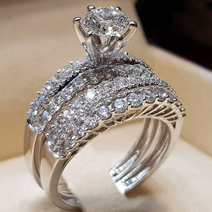 Elegante Set di Anelli a Doppio Strato con Zirconi, Stile Minimalista per Matrimonio, Gioielli Chic da Donna, Regalo alla Moda - Product Image 1
