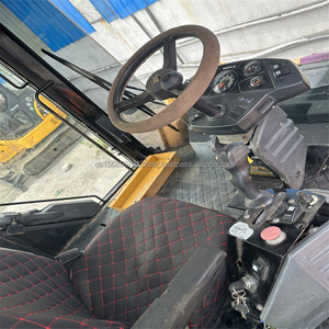 Rouleau compresseur d'occasion à vendre CB-534D Caterpillar moyennement robuste LIVRAISON GRATUITE Rouleau compresseur hydraulique d'occasion avec moteur fiable - Product Image 3