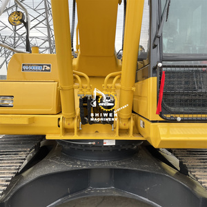 Excavatrice sur chenilles hydraulique Komatsu PC200-8 d'occasion de haute qualité, modèle 2021, avec moteur, boîte de vitesses et pompe d'origine, matériel de construction - Product Image 5