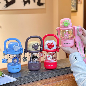 Botella de agua Tritan Supre Fans para niños con pajita y correa para uso en maternidad y posparto - Product Image 4