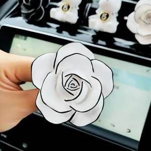 모던 솔리드 바이올런트 베어 자동차 통풍구 방향제 디퓨저 실내 장식 여성용 차량 향수 액세서리 - Product Image 5