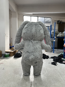 Cartone animato Anime divertente peloso grigio gonfiabile coniglietto mascotte <span class=keywords><strong>Costume</strong></span> Cosplay parate e festa <span class=keywords><strong>di</strong></span> Halloween <span class=keywords><strong>coniglio</strong></span> <span class=keywords><strong>Costume</strong></span> con grande fiocco - Product Image 3