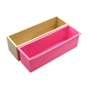 <span class=keywords><strong>Kit</strong></span> de moules à <span class=keywords><strong>savon</strong></span> en bois fait <span class=keywords><strong>maison</strong></span>, rectangulaires, personnalisés avec doublures en silicone, ensemble de moules de cuisson avec coupe droite ondulée en acier inoxydable - Product Image 5