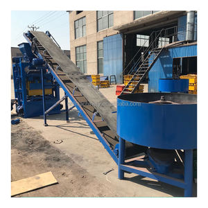 ホンファンはブラジルで半自動QT4-26セメント中空ブロックインターロッキング舗装ブロック製造機を選択することを推奨します - Product Image 2