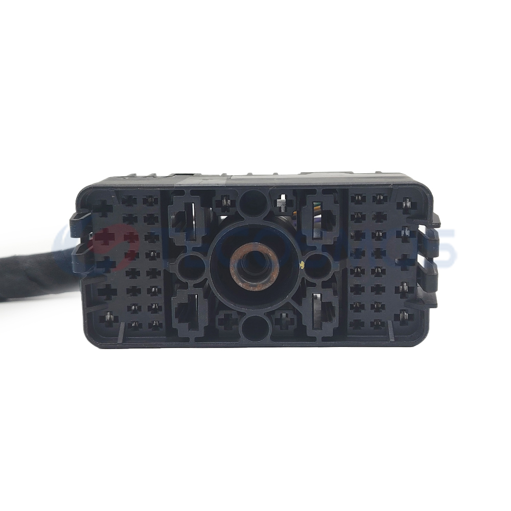Automotive Battery Box Plug, Wiring Harness Connector Plug, Waterproof Shell Suitable for CAR 50 Pin Female CT50-0017M