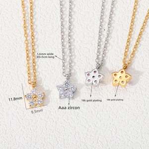 Collar con Colgante de Flor Pequeña de Circonio y Acero Inoxidable, Cinco Diamantes Brillantes, Estilo Flor de Ciruelo, para Chicas, Combinable con Todo, Bambú, Chapado en Oro de 18K - Product Image 4