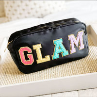Trousse de maquillage personnalisable pour dames Pochette de voyage en nylon imperméable avec fermeture à glissière avec lettre de logo personnalisée