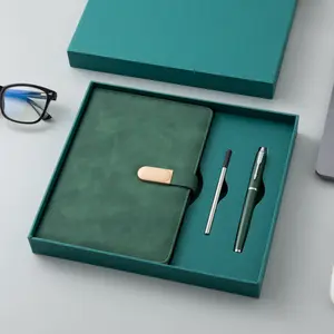 Commercio all'ingrosso promozionali regali di lusso articoli Notebook regalo Business Thermos tazza personalizzabile Notebook regalo Set regalo con penna e bottiglia