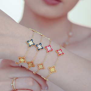 Nouveau délicat trèfle à quatre feuilles bijoux 18k or Bracelet collier ensemble Confidante titane acier Zircon ensemble de bijoux - Product Image 4