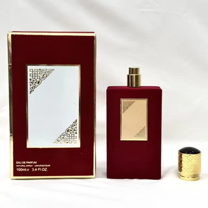 น้ำหอม Ameerat Al Arab 100 มล. โดย ASDAAF ของแท้จากดูไบ กลิ่นหอมแบบอาหรับ ติดทนนาน กลิ่นสดชื่น หอมหวานแบบผลไม้และดอกไม้ สำหรับผู้หญิง - Product Image 3