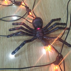 2025 nouvelles lumières d'ampoule de filet d'araignée d'halloween avec des lumières d'halloween de LED d'araignée pourpre orange clignotantes - Product Image 2