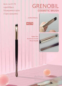 Set di pennelli per trucco da 600 pezzi in pelo sintetico piatto per l'applicazione del trucco - Product Image 3